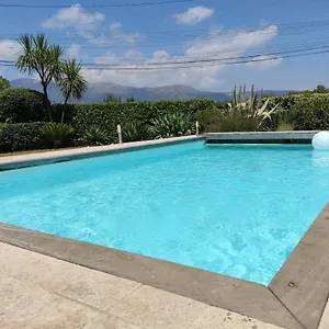 Hébergement de vacances Les Pins, Roquefort-les-Pins